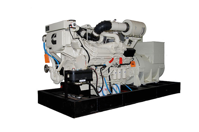 373KW Cummins KT19-M Marine Engine Diesel Generator